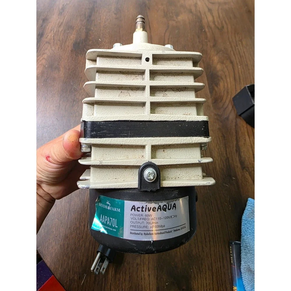 Hydrofarm ActiveAqua AAPA70L Air Pump‎ 60W 70L/Min With Cord